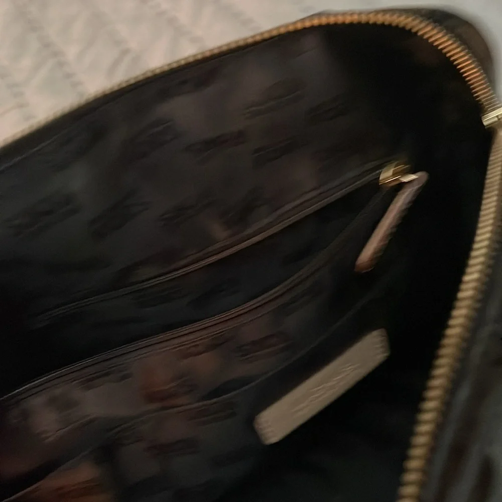 Michael Kors Black and Cream‎ Women's Bag - Picture 4 of 9